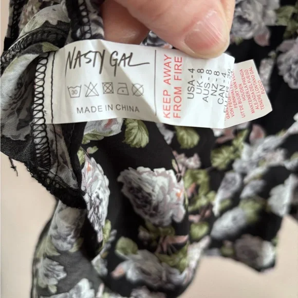 Nasty Gal Black & Lavender Floral 3/4 Sleeve Dress - Picture 5 of 5